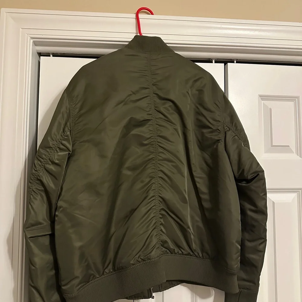 H&M Bomber jacket - Picture 2 of 11